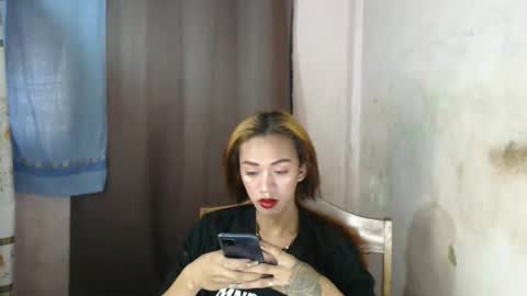 Snapshot of hot_petit69 chatting on November 9, 2025, 6:01 am hot_petit69 online show from November 9, 2025, 6:01 am