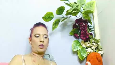 Snapshot of hot_queen58 chatting on June 19, 2026, 5:17 pm hot queen online show from June 19, 2026, 5:17 pm