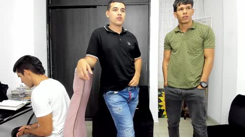 Snapshot of hot_sexmature chatting on January 28, 2025, 4:41 pm Vanesa Oliver and Andrew online show from January 28, 2025, 4:41 pm