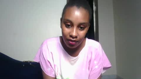 Snapshot of hot_sexxy_angel chatting on July 13, 2026, 10:40 am Marina online show from July 13, 2026, 10:40 am