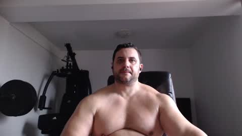 Snapshot of hot_stefano1 chatting on December 2, 2024, 6:09 am Stefano.. online show from December 2, 2024, 6:09 am