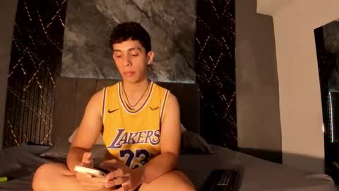 Hot Summer Boy online show from January 31, 2026, 9:24 pm