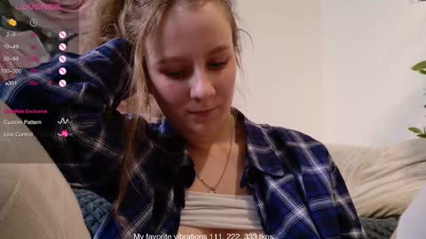 Hot Thumbelina online show from February 20, 2026, 6:26 am