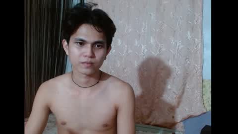 Snapshot of hot_vincent chatting on February 24, 2025, 10:37 am kinky couple online show from February 24, 2025, 10:37 am