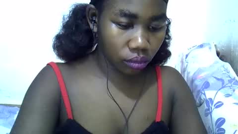 hotagrace online show from December 19, 2025, 2:29 am