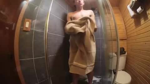 hotandhandy96 online show from January 9, 2026, 1:58 pm