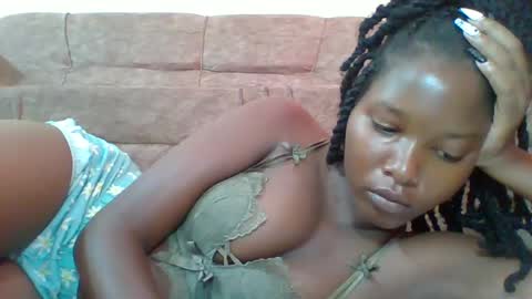 love online show from March 12, 2025, 9:44 am