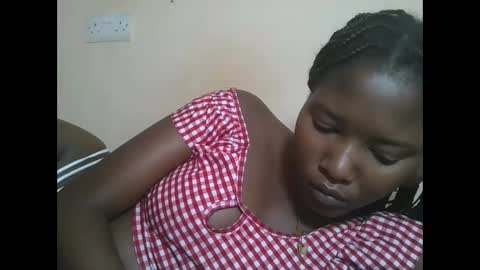 love online show from November 6, 2025, 7:42 am