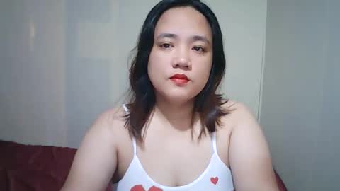 Lynn online show from February 14, 2025, 1:02 am