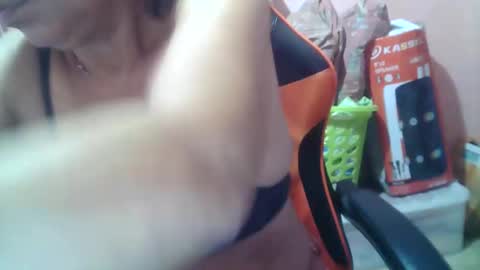 hotbetty_45 online show from January 3, 2025, 12:00 am