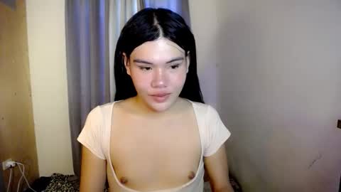 Snapshot of hotbunnyrainx chatting on March 12, 2026, 5:24 am rain online show from March 12, 2026, 5:24 am