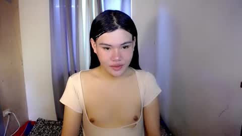 Snapshot of hotbunnyrainx chatting on March 19, 2026, 2:59 am rain online show from March 19, 2026, 2:59 am