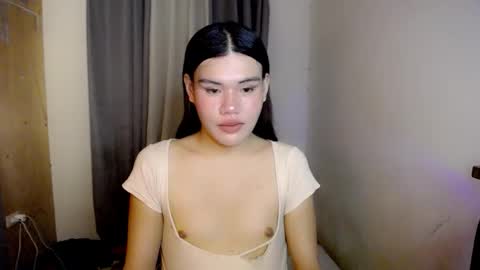 Snapshot of hotbunnyrainx chatting on April 20, 2026, 4:10 pm rain online show from April 20, 2026, 4:10 pm