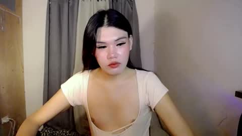 Snapshot of hotbunnyrainx chatting on April 29, 2026, 5:30 pm rain online show from April 29, 2026, 5:30 pm