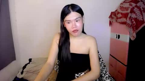Snapshot of hotbunnyrainx chatting on May 26, 2026, 6:48 pm rain online show from May 26, 2026, 6:48 pm