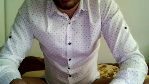 hotburrito1 online show from November 1, 2025, 1:35 pm