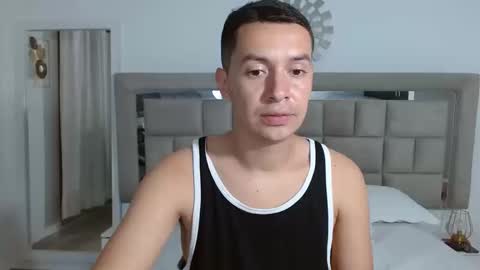 hotcamboysxox online show from October 15, 2025, 3:28 am