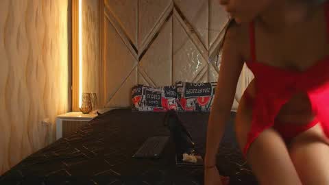 hotcouple_222 online show from March 27, 2026, 7:35 pm