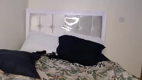 Hotcurvykeisha online show from January 19, 2025, 10:39 am