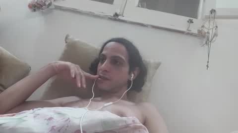 hotdany70 online show from October 15, 2025, 3:34 pm