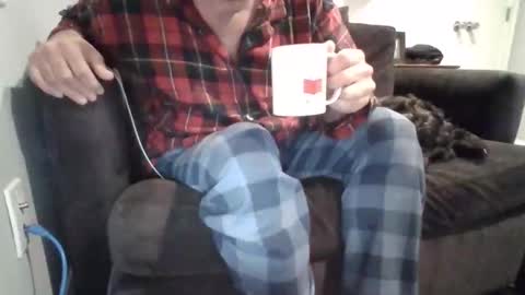 hotdog1124 online show from November 20, 2025, 11:54 am