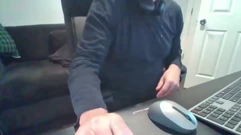 hotdog1124 online show from January 12, 2026, 1:38 pm