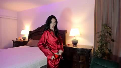 hotfallingdevil online show from December 10, 2024, 8:05 pm