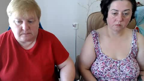 Snapshot of hotfiremommy chatting on July 25, 2026, 8:23 am LimonkaFire online show from July 25, 2026, 8:23 am
