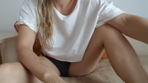 hotginger111 online show from September 29, 2025, 8:41 am