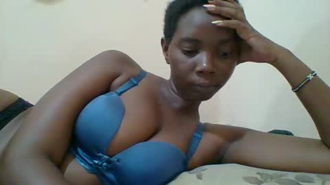 Queen online show from March 2, 2025, 6:08 pm