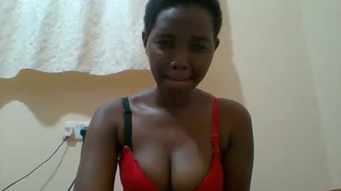 Queen online show from March 3, 2025, 4:24 pm