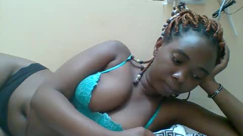 Queen online show from October 12, 2025, 6:07 pm