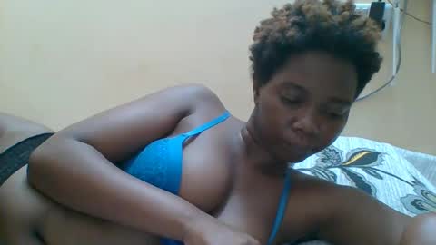 Queen online show from November 9, 2025, 8:07 pm