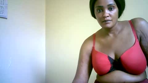 Snapshot of hotgold_311379 chatting on February 20, 2026, 5:04 am hotgold_311379 online show from February 20, 2026, 5:04 am