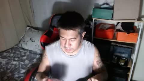 Snapshot of hothunkybear23 chatting on December 20, 2025, 2:18 am Khel online show from December 20, 2025, 2:18 am