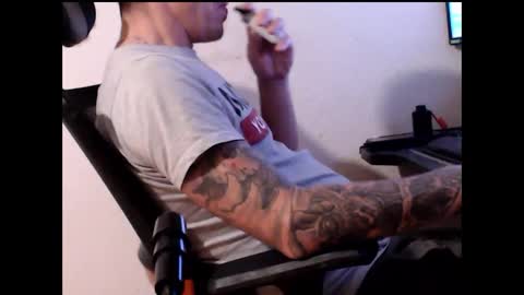 Snapshot of hotkinkytat chatting on December 31, 2024, 6:57 pm hotkinkytat online show from December 31, 2024, 6:57 pm