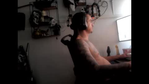 Snapshot of hotkinkytat chatting on February 19, 2025, 11:38 am hotkinkytat online show from February 19, 2025, 11:38 am