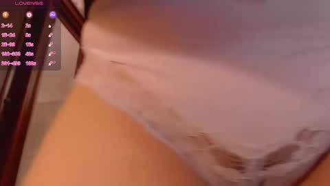 Angela online show from April 7, 2026, 6:52 pm