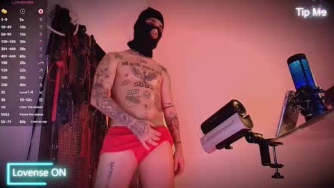 HoTLatinoX20CM online show from February 13, 2026, 7:43 pm