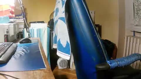 Snapshot of hotleopold chatting on May 14, 2026, 9:32 pm hotleopold online show from May 14, 2026, 9:32 pm