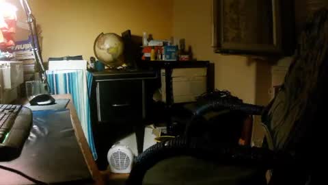 Snapshot of hotleopold chatting on May 28, 2026, 9:34 pm hotleopold online show from May 28, 2026, 9:34 pm