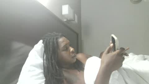 hotlikebacon online show from August 6, 2026, 4:25 am
