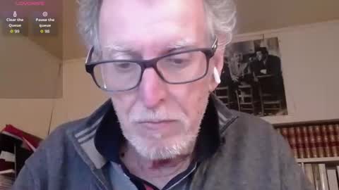 Snapshot of hotlux_54 chatting on April 26, 2026, 7:33 pm hotlux_54 online show from April 26, 2026, 7:33 pm
