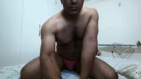 hotm_on_cam online show from April 15, 2026, 4:19 am