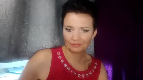 hotmamaqueen234 online show from July 24, 2026, 7:17 am