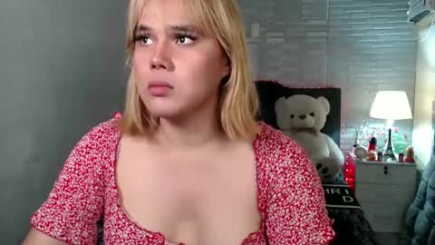 HotTrannyCock online show from January 13, 2025, 8:26 am