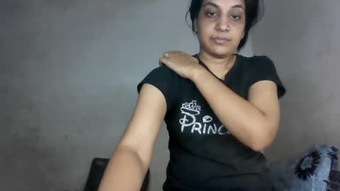 Snapshot of hotnsweetindian chatting on July 26, 2026, 8:32 am lola online show from July 26, 2026, 8:32 am