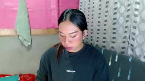 jelaigrande  online show from July 6, 2026, 5:59 pm