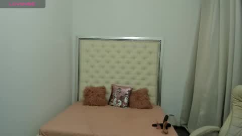 Eryka online show from October 10, 2025, 9:19 am