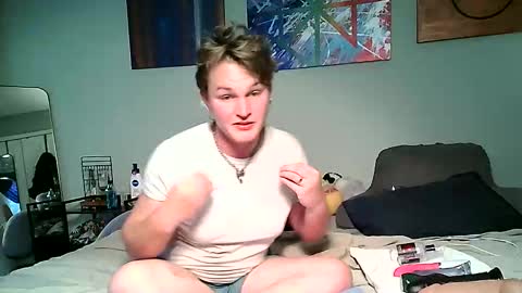 Snapshot of hotteahoney chatting on December 1, 2025, 9:20 pm Gaea online show from December 1, 2025, 9:20 pm